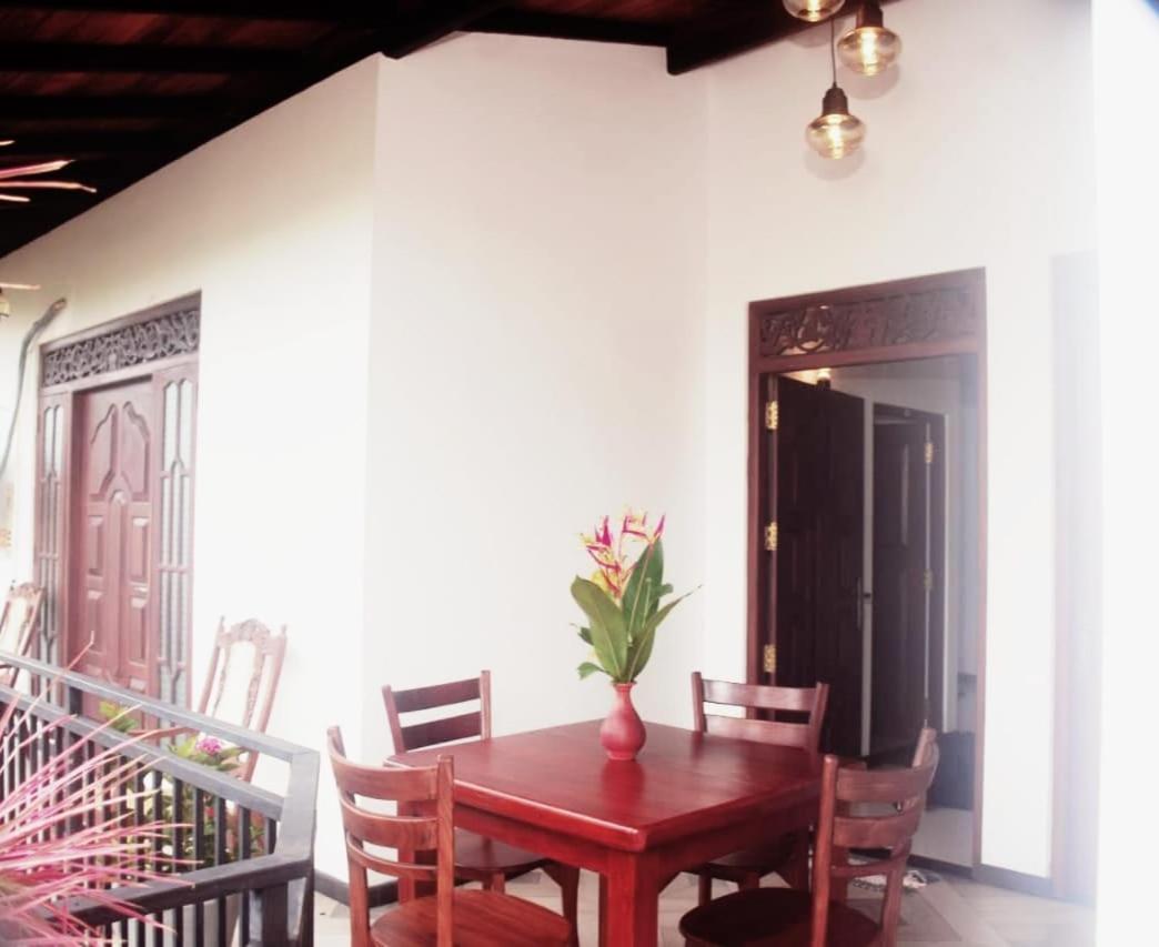 Winsi Villa Unawatuna Exterior foto